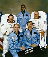 v. l. n. r. Robert Stewart, Vance Brand, Ronald McNair, Robert Gibson, Bruce McCandless