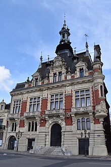 Solesmes - l'Hôtel-de-Ville 10.jpg