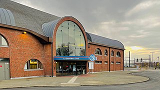 Vue de l'entrée de la gare.