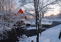 Pont piétonnier à Kose.