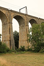 Détails des arches du viaduc en 2015.