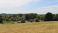 Vue de l'Étang des Sources depuis les hauteurs de l'église.