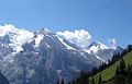 Altels in der Mitte, links Balmhorn, rechts Rinderhorn