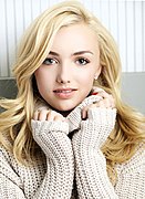 Peyton Roi List interprète Olivia.