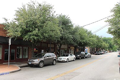 Tree lined streets with broad walkways on Bishop Avenue (2012)