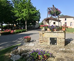 Skyline of Castet-Arrouy