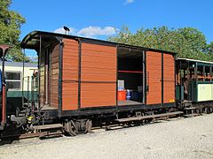 Le fourgon Df 225 sur le Train du Bas-Berry.