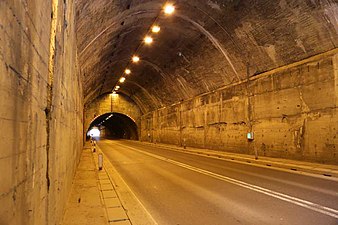 Straßentunnel bei Eschenlohe