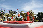 Aanval van het Nederlands team tijdens het WK Bossaball 2013 op Bonaire.