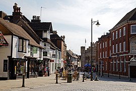 Blick von Nordosten zum Market Square im Zentrum von Horsham