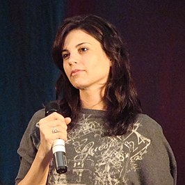 Leah Cairns (2009)