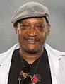 Tony Todd interpreta Langston Graham