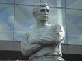 standbeeld voor Bobby Moore ongedateerd geboren op 12 april 1941