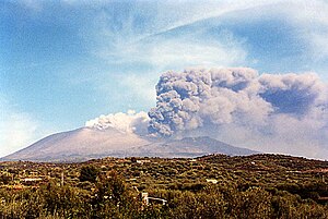 L'Etna comu si prisintava a l'eruzzioni dô 2002